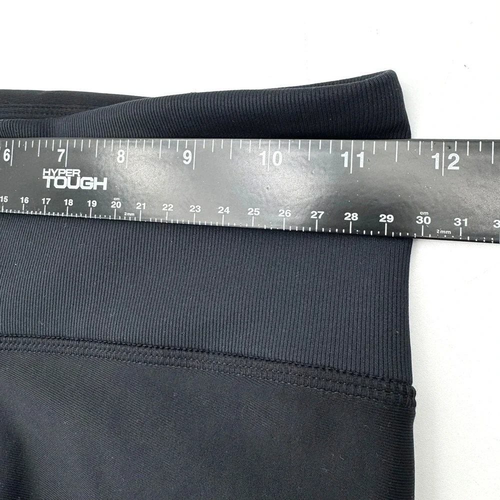 UNDER ARMOUR NWT Women's XS Black‎ Vanish Crop Leggings UA HeatGear Compression